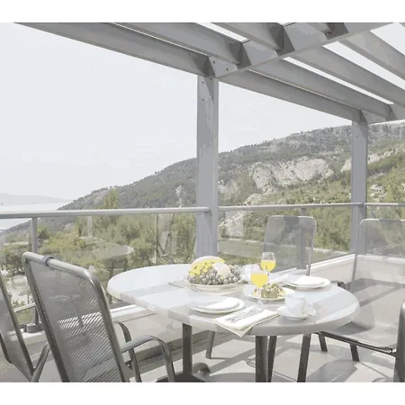 Luksuzna S Bazenom Holiday home Makarska